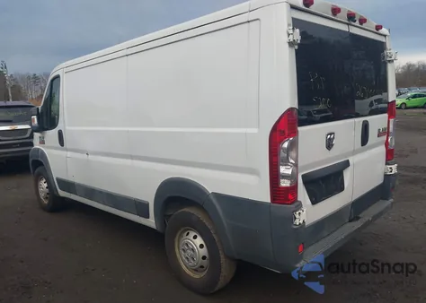 2015 Ram Promaster 1500 Low Roof из США, поврежденный, VIN 3C6TRVAG3FE503718